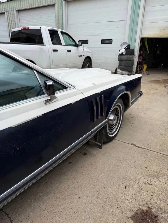 1979 Lincoln Continental Mark V - Image 6 of 17