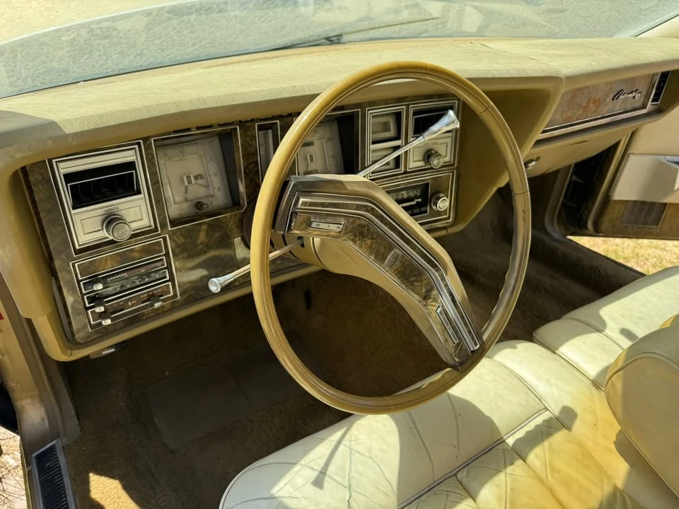 1979 Lincoln Continental Mark V - Image 13 of 20