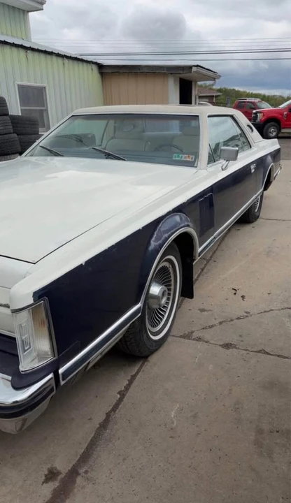 1979 Lincoln Continental Mark V - Image 13 of 17