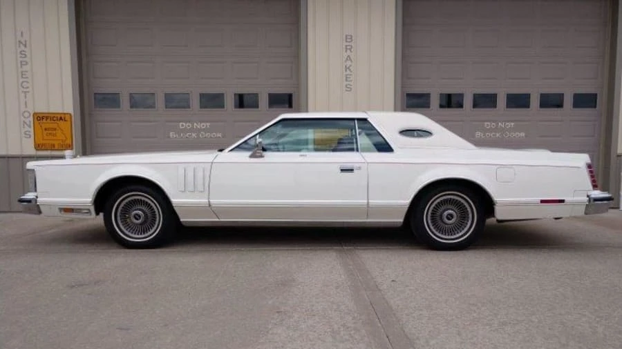 1979 Lincoln Continental Mark V - Image 2 of 12