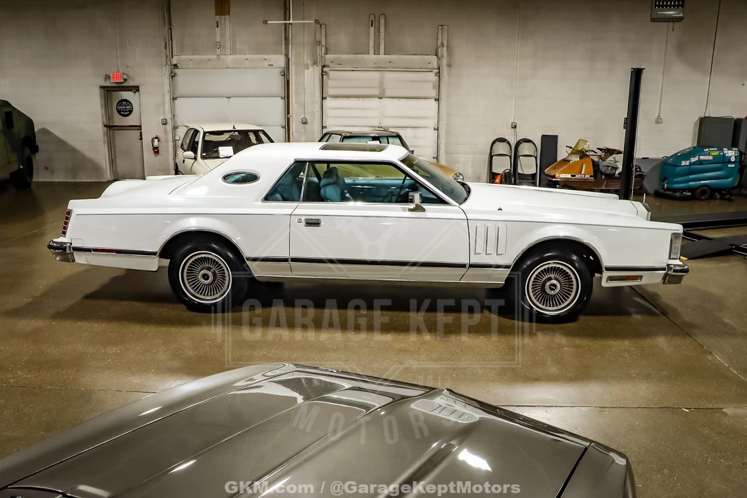 1979 Lincoln Continental 5th Gen - Image 11 of 31