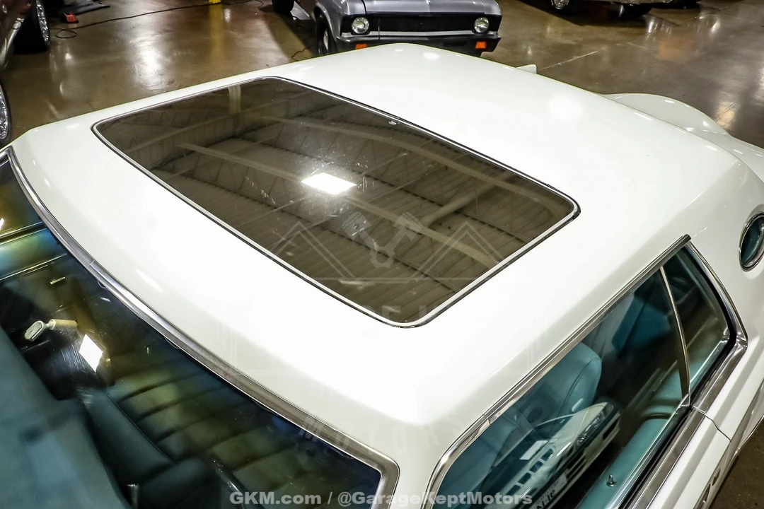 1979 Lincoln Continental 5th Gen - Image 28 of 31
