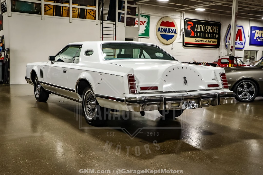 1979 Lincoln Continental 5th Gen - Image 8 of 31