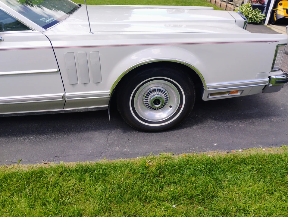 1979 Lincoln Continental 5th Gen - Image 29 of 31