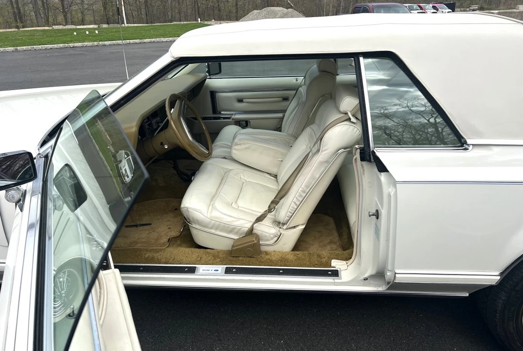 1979 Lincoln Continental 5th Gen - Image 26 of 31