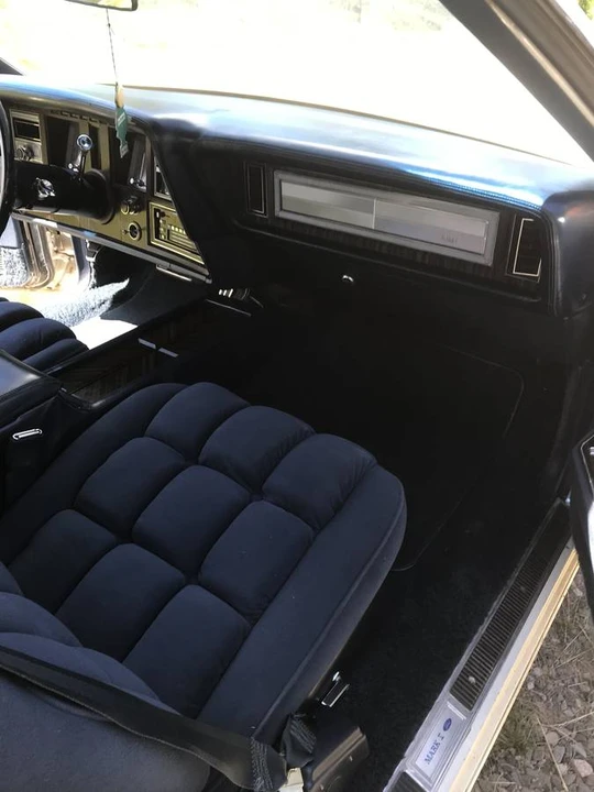 1979 Lincoln Continental Mark V - Image 10 of 14
