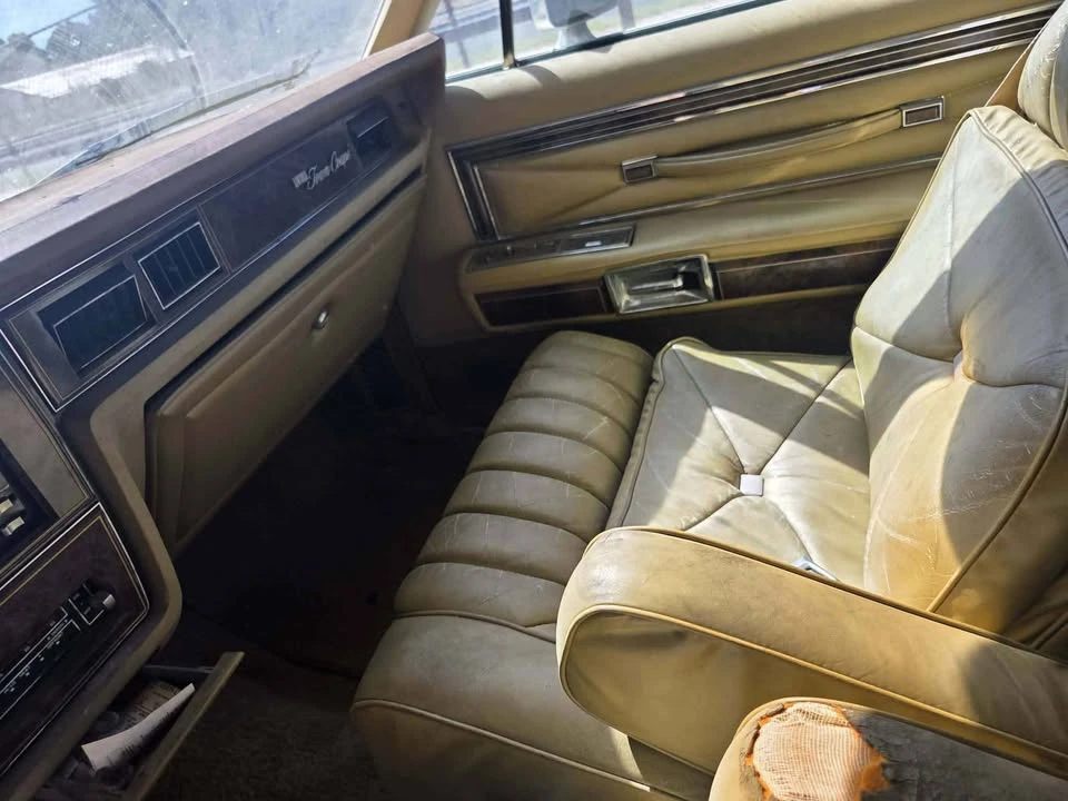 1979 Lincoln Continental 5th Gen - Image 2 of 20