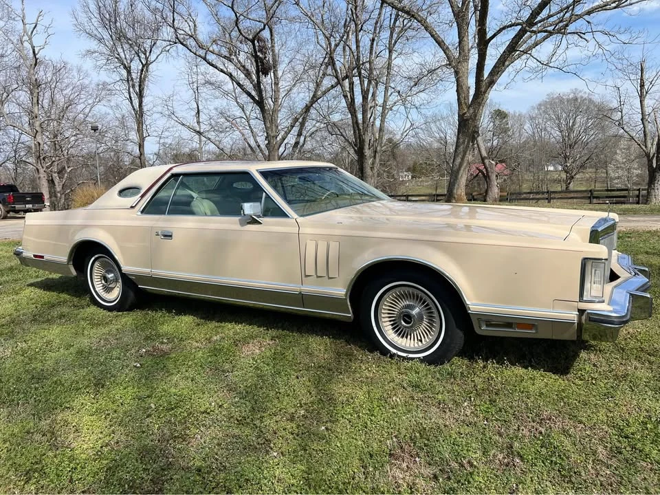 1979 Lincoln Continental 5th Gen - Image 3 of 17