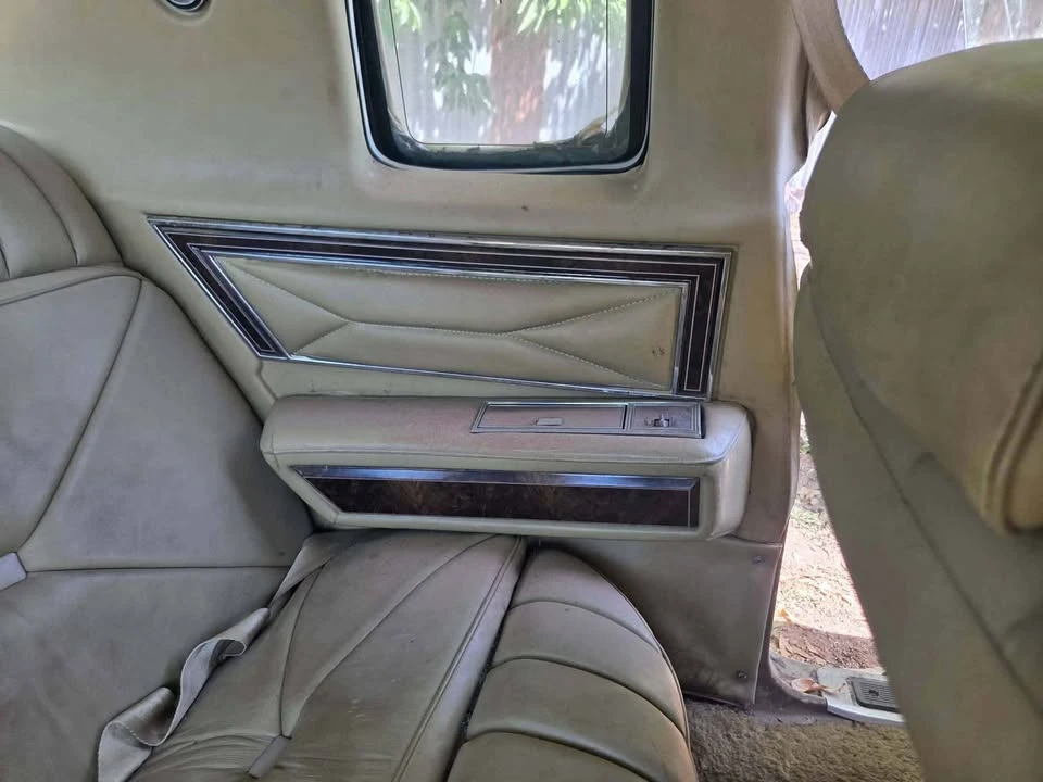 1979 Lincoln Continental 5th Gen - Image 10 of 20