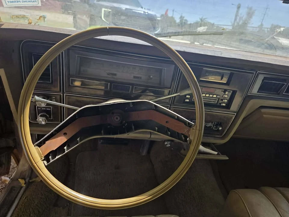1979 Lincoln Continental 5th Gen - Image 9 of 20