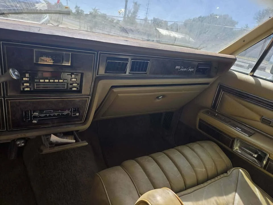1979 Lincoln Continental 5th Gen - Image 8 of 20