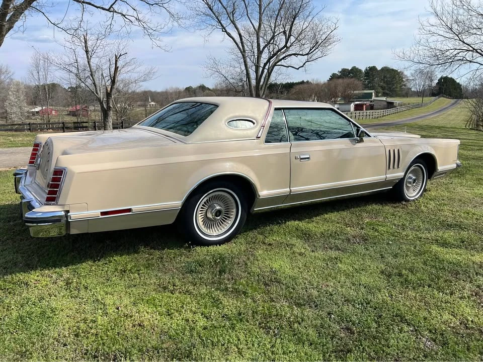 1979 Lincoln Continental 5th Gen - Image 4 of 17