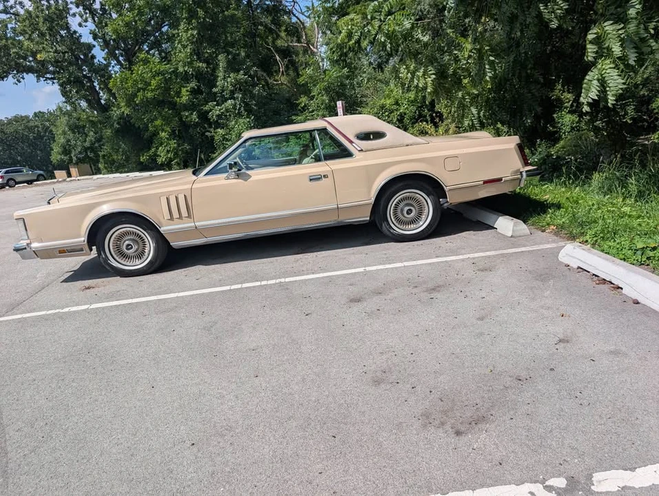 1979 Lincoln Continental 5th Gen - Image 5 of 5