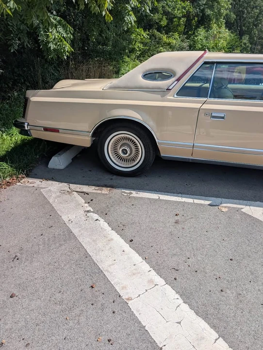 1979 Lincoln Continental 5th Gen - Image 3 of 5