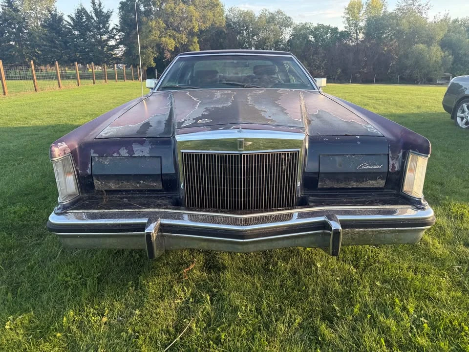 1979 Lincoln Continental 5th Gen - Image 2 of 12