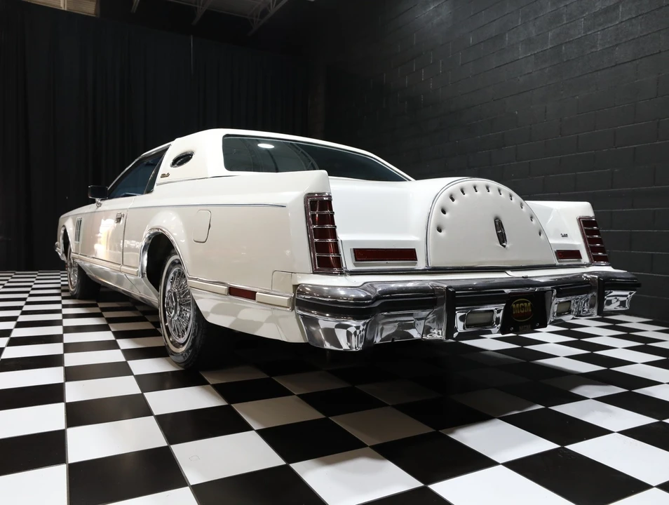 1979 Lincoln Continental 5th Gen - Image 27 of 31