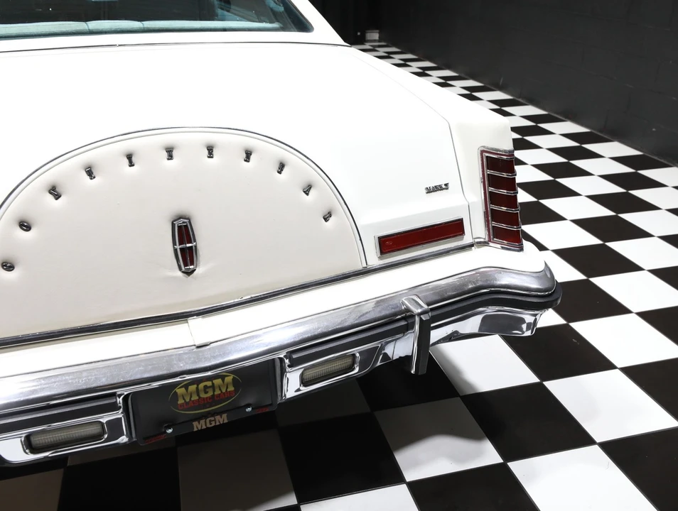 1979 Lincoln Continental 5th Gen - Image 22 of 31