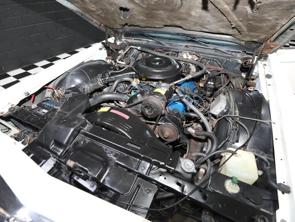 1979 Lincoln Continental 5th Gen - Image 2 of 31