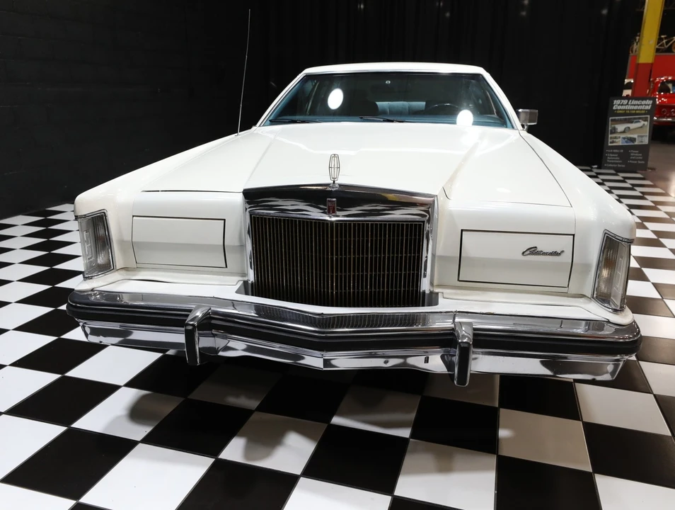 1979 Lincoln Continental 5th Gen - Image 12 of 31