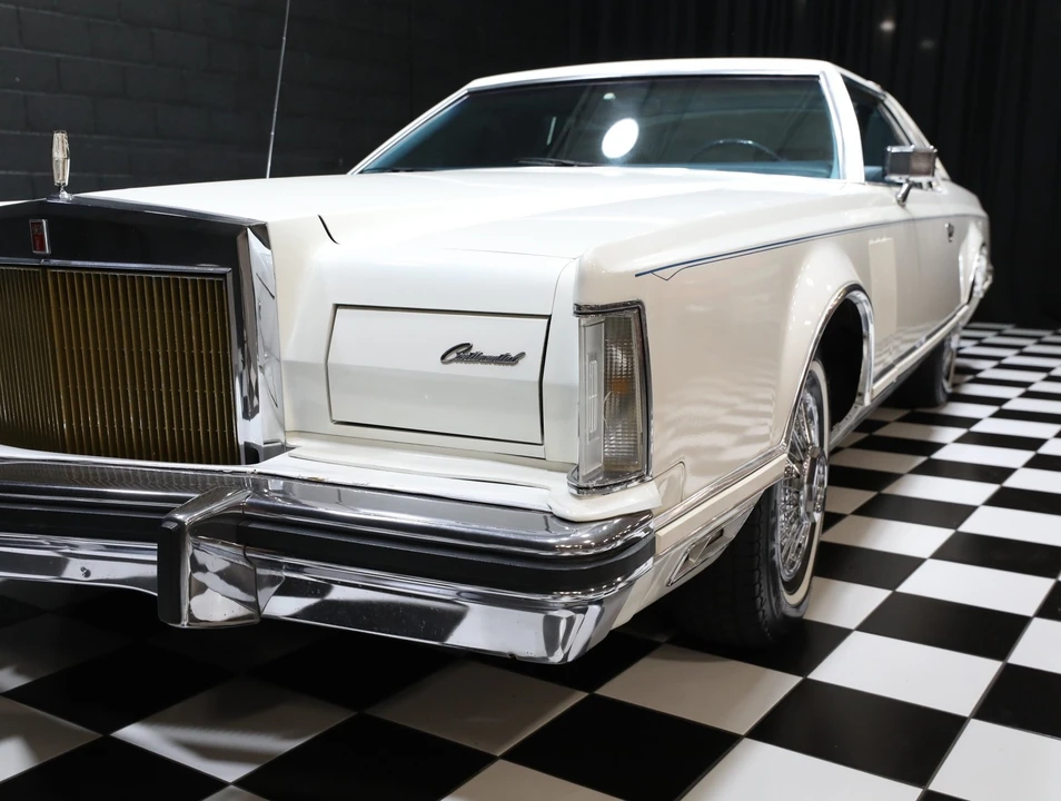 1979 Lincoln Continental 5th Gen - Image 9 of 31