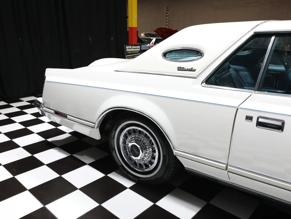 1979 Lincoln Continental 5th Gen - Image 19 of 31