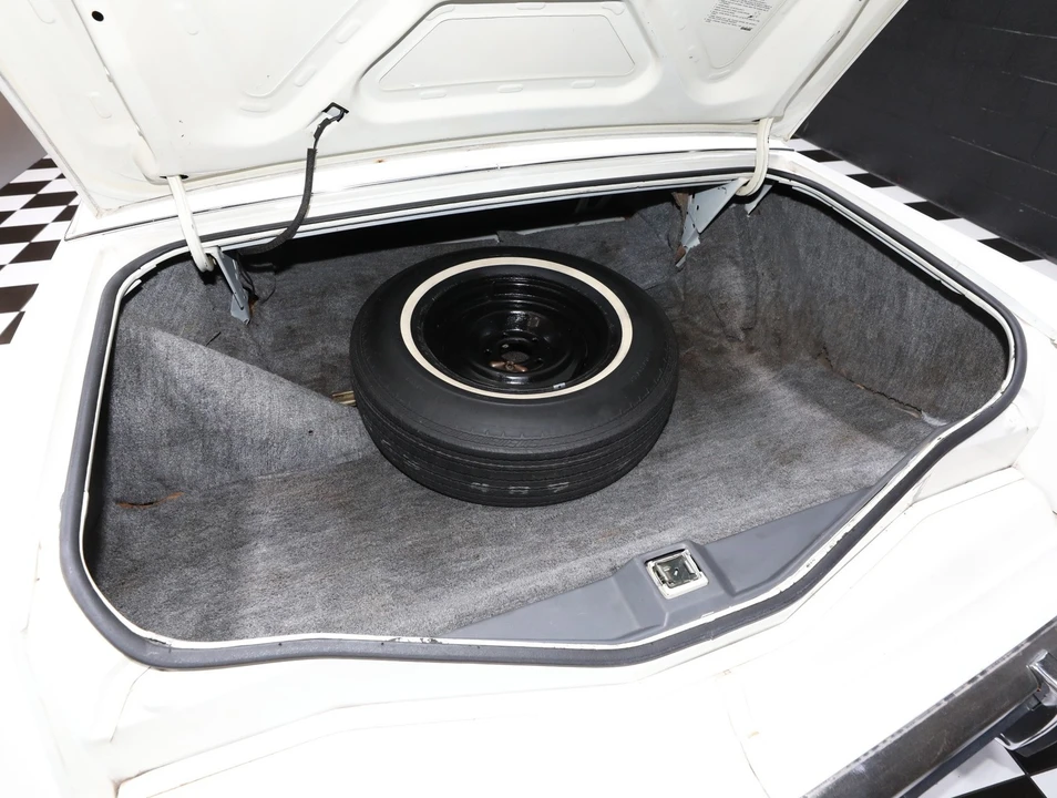 1979 Lincoln Continental 5th Gen - Image 5 of 31