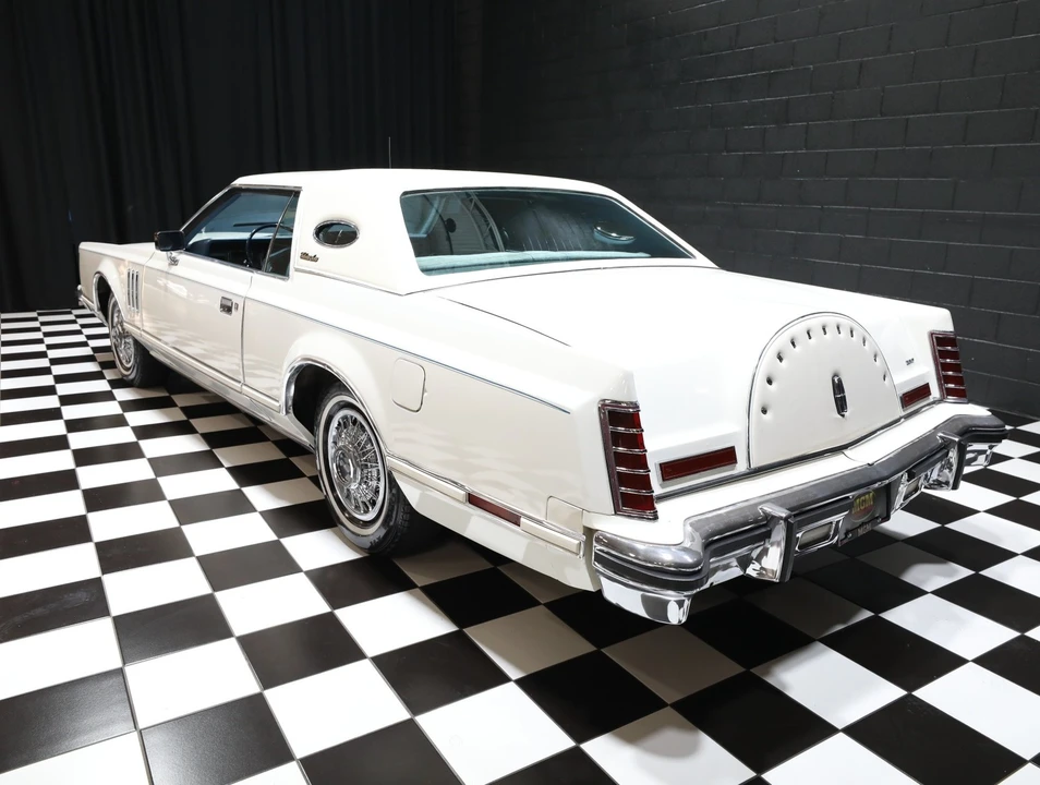 1979 Lincoln Continental 5th Gen - Image 29 of 31