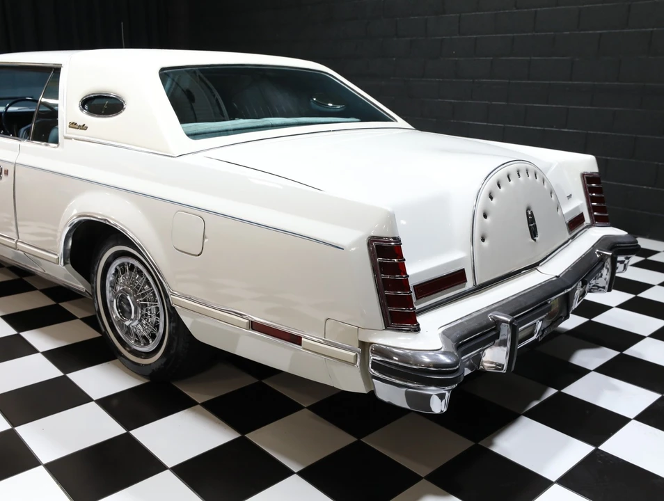1979 Lincoln Continental 5th Gen - Image 28 of 31