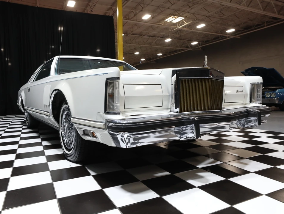 1979 Lincoln Continental 5th Gen - Image 15 of 31