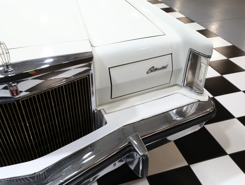 1979 Lincoln Continental 5th Gen - Image 10 of 31