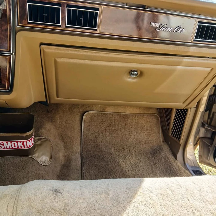 1979 Lincoln Continental 5th Gen - Image 8 of 9