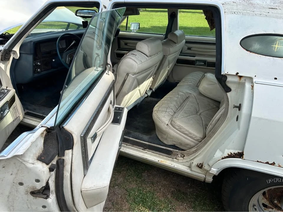 1979 Lincoln Continental 5th Gen - Image 6 of 15