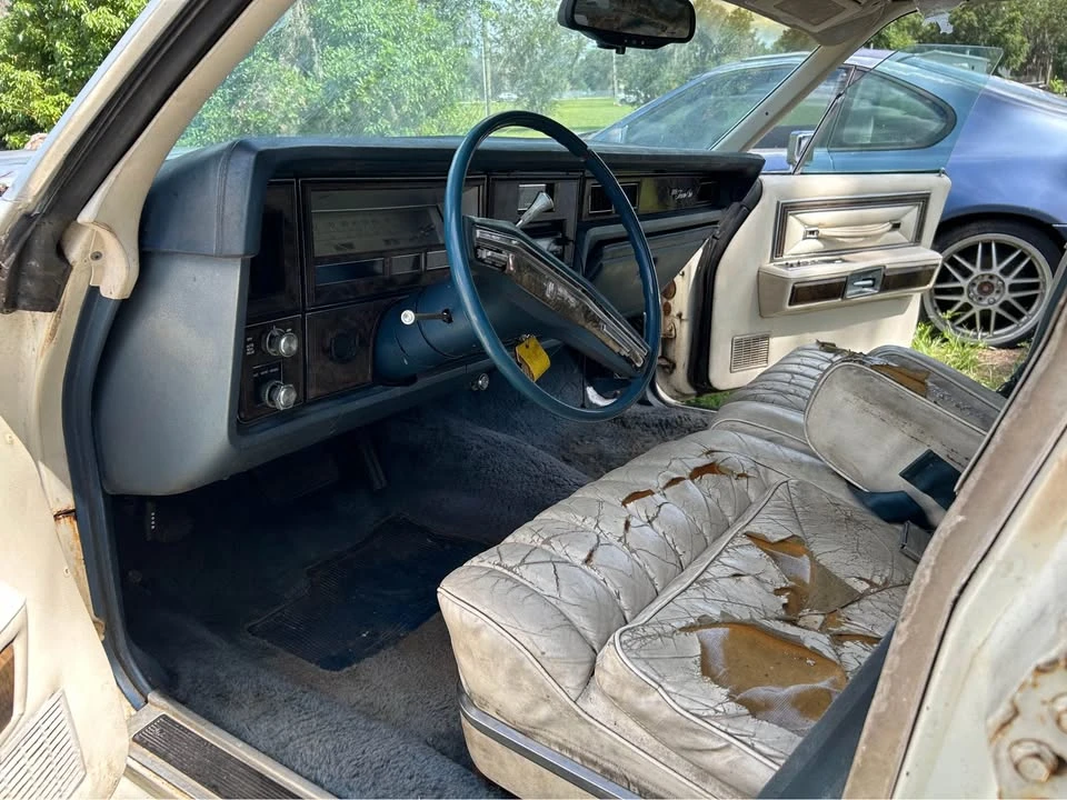 1979 Lincoln Continental 5th Gen - Image 14 of 15