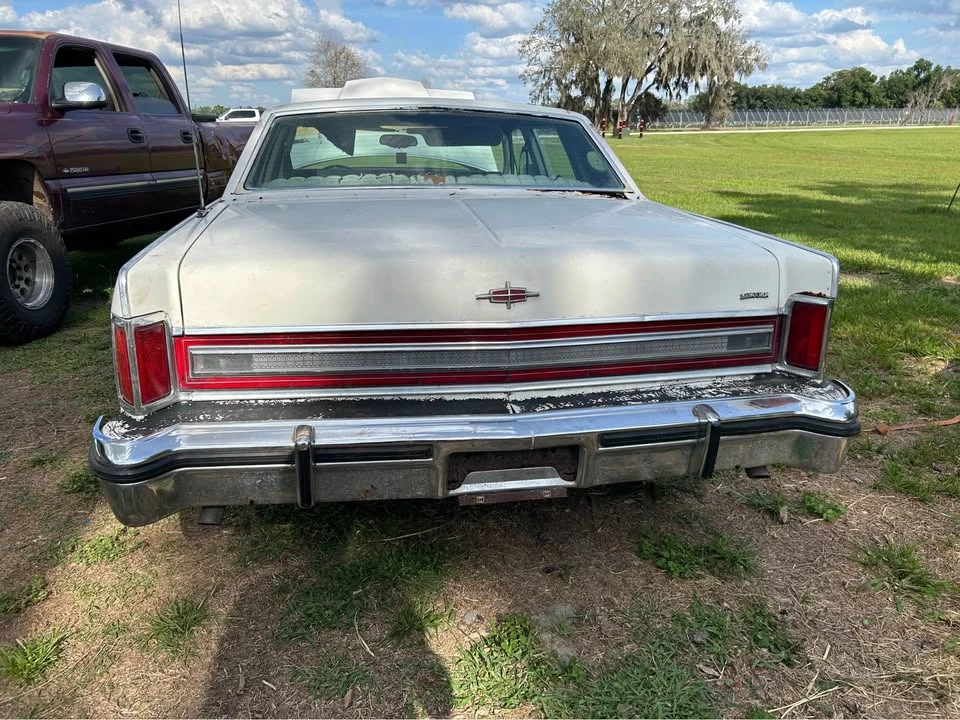 1979 Lincoln Continental 5th Gen - Image 12 of 15