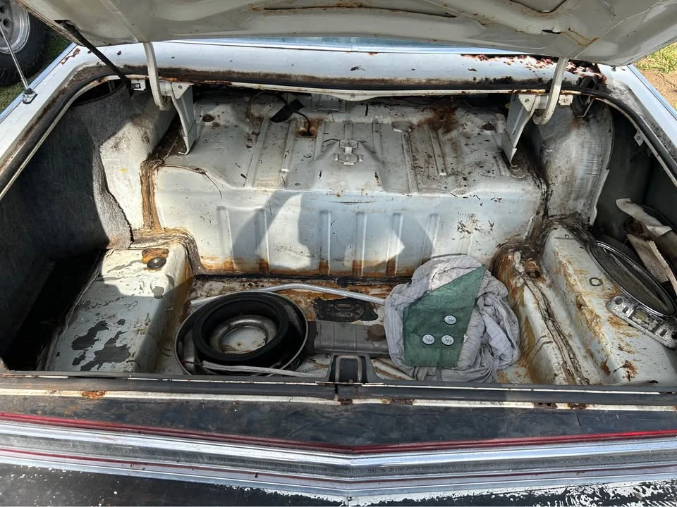 1979 Lincoln Continental 5th Gen - Image 11 of 15