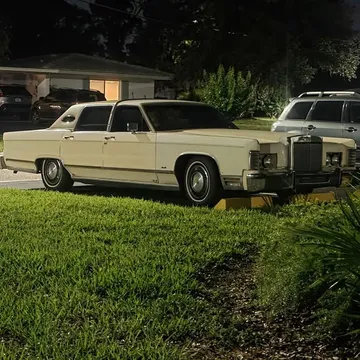 1979 Lincoln Continental Town Car