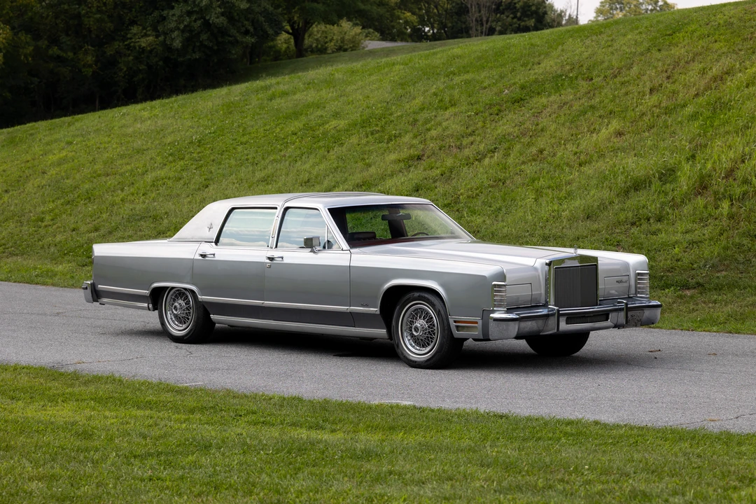 1979 Lincoln Continental 5th Gen - Image 2 of 31