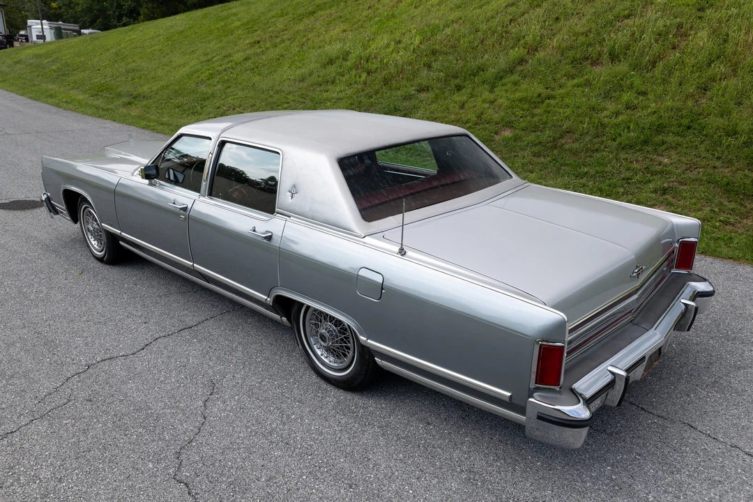 1979 Lincoln Continental 5th Gen - Image 10 of 31