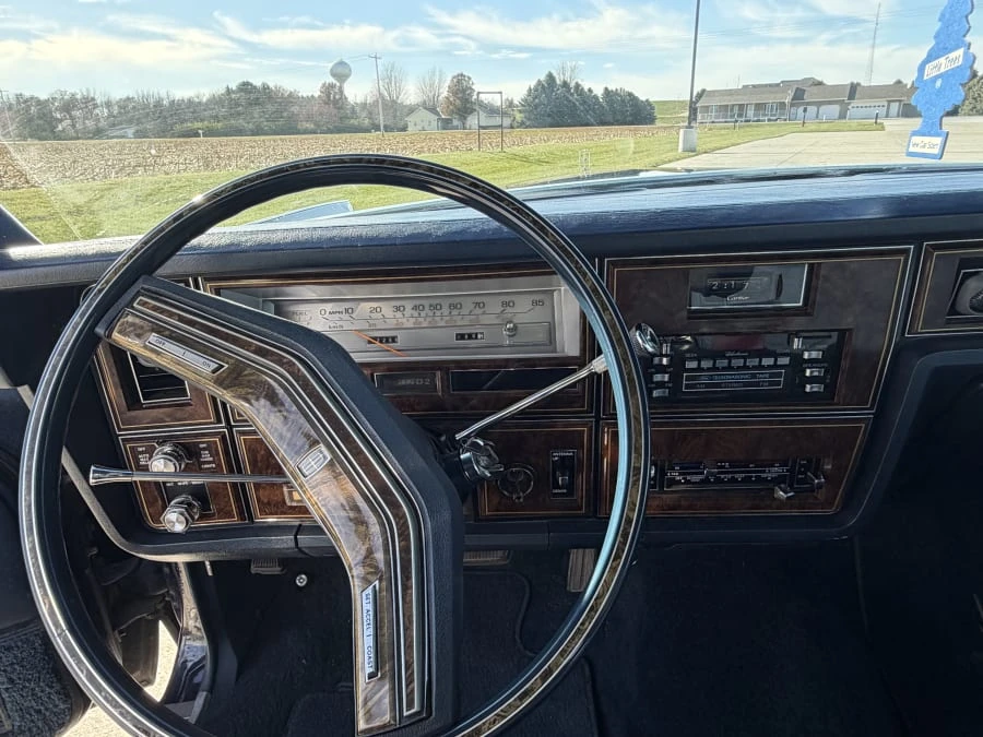 1979 Lincoln Continental 5th Gen - Image 12 of 16