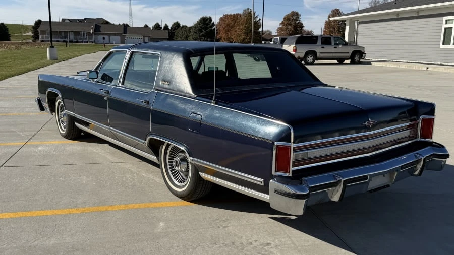 1979 Lincoln Continental 5th Gen - Image 3 of 16