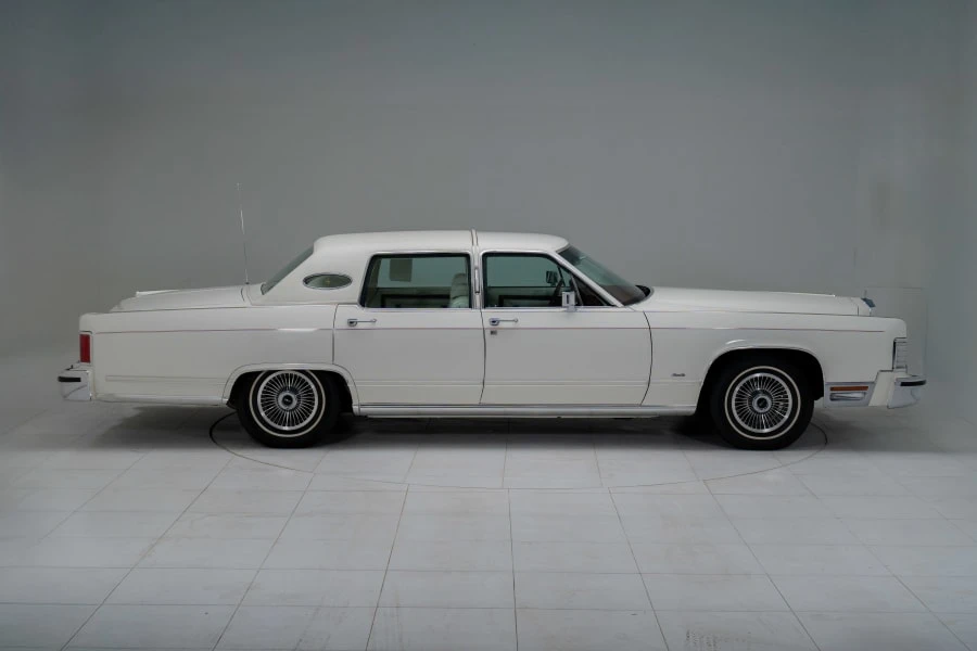 1979 Lincoln Continental 5th Gen - Image 11 of 31