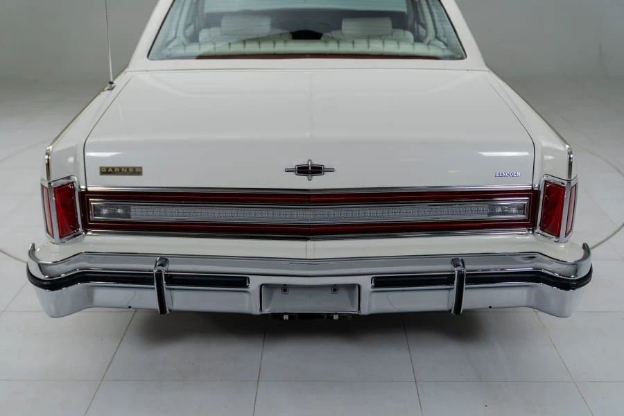 1979 Lincoln Continental 5th Gen - Image 7 of 31