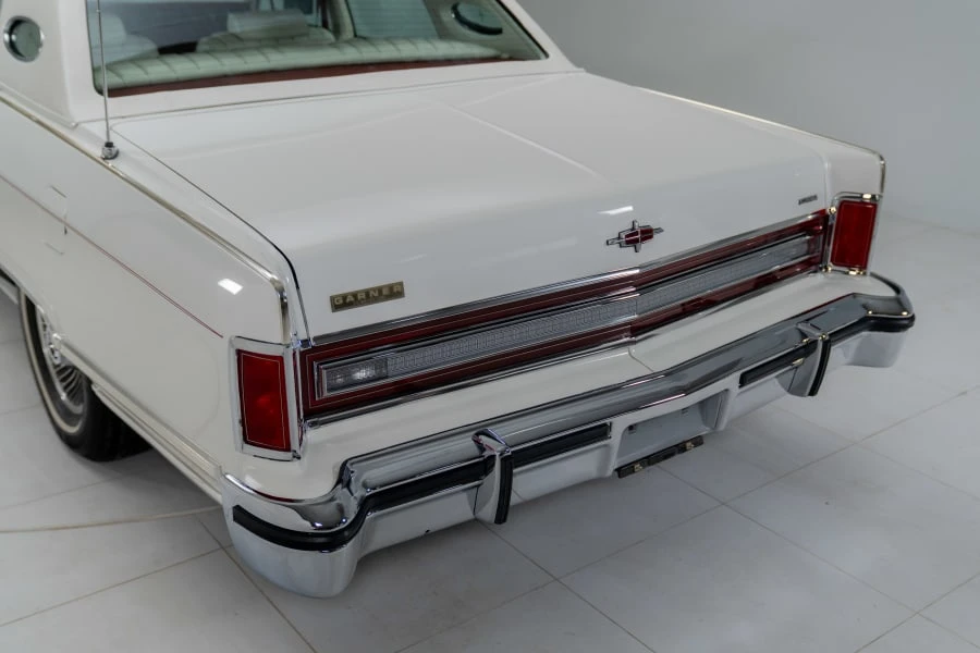 1979 Lincoln Continental 5th Gen - Image 10 of 31