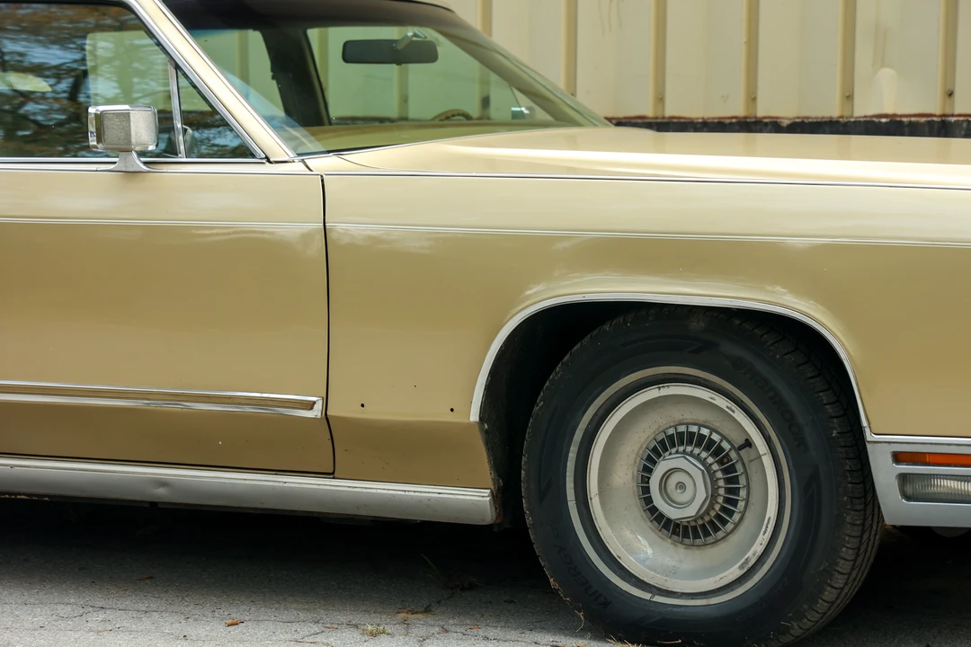 1979 Lincoln Continental 5th Gen - Image 3 of 31
