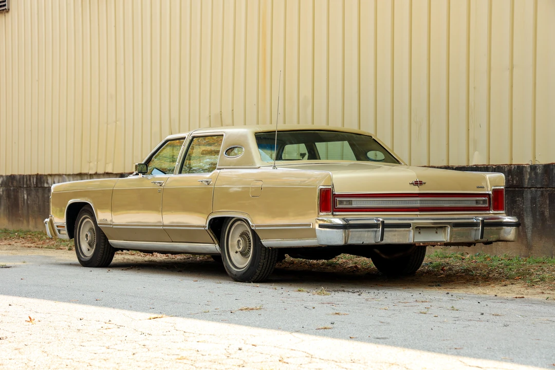 1979 Lincoln Continental 5th Gen - Image 14 of 31