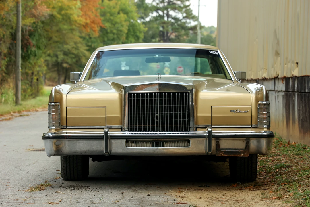 1979 Lincoln Continental 5th Gen - Image 2 of 31