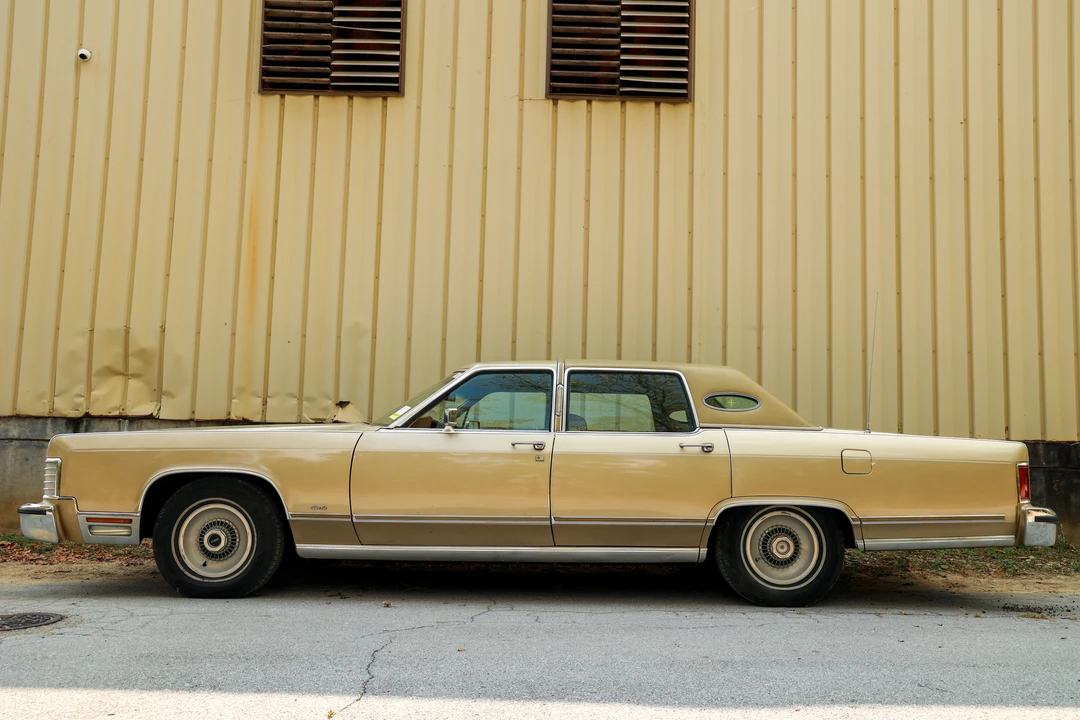 1979 Lincoln Continental 5th Gen - Image 15 of 31