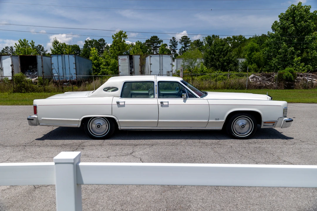1979 Lincoln Town Car - Image 7 of 31