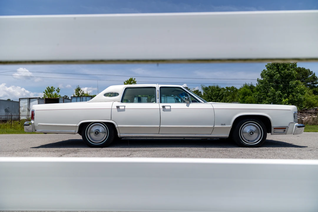 1979 Lincoln Town Car - Image 8 of 31