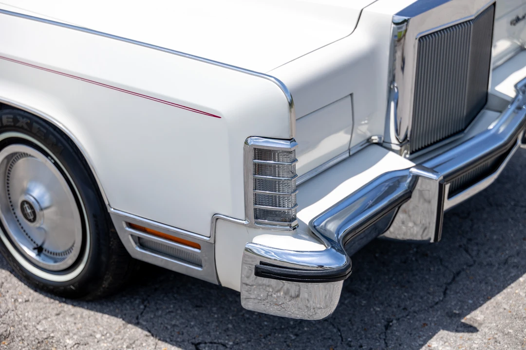1979 Lincoln Town Car - Image 21 of 31
